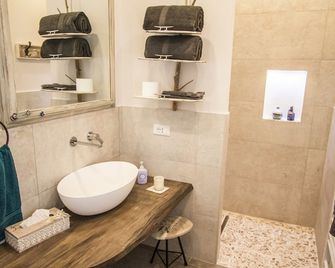 Il Sole di Poggi - Imperia - Badkamer