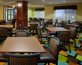 Holiday Inn Express Grove City (Outlet Center) By IHG - Mercer - Restaurante