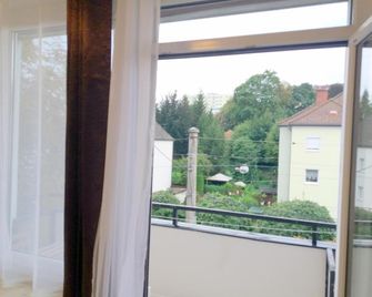Apartments City Stadion - Linz - Balkon