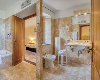 Relais La Fattoria - Passignano sul Trasimeno