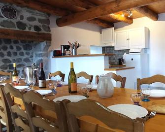 Gite Mézères, 5 bedrooms, 13 persons - Retournac - Comedor