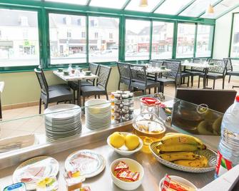 Logis Saint Louis - La Suze-sur-Sarthe - Restaurante