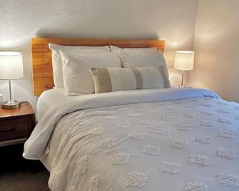 Conveniently Located Cottage in Midtown - Ventura - Habitación