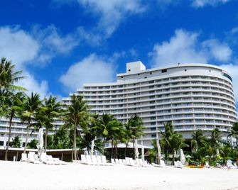 Hotel Nikko Guam - טאמונינג - בניין