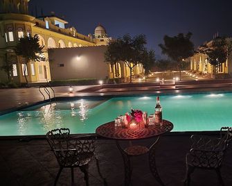 The Grand Barso - A luxury heritage - Bharatpur - Pool