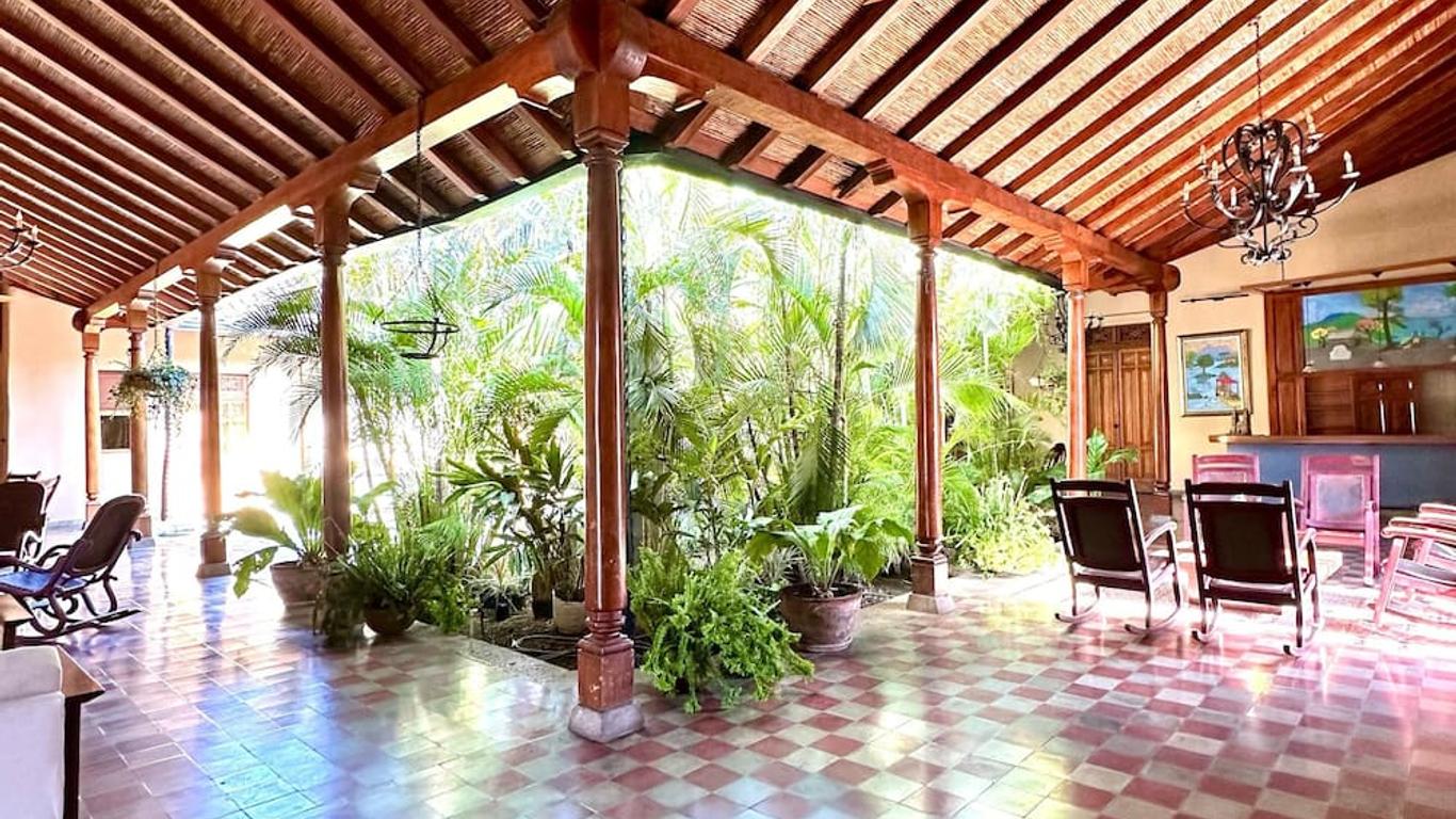 Hotel Colonial Victonella
