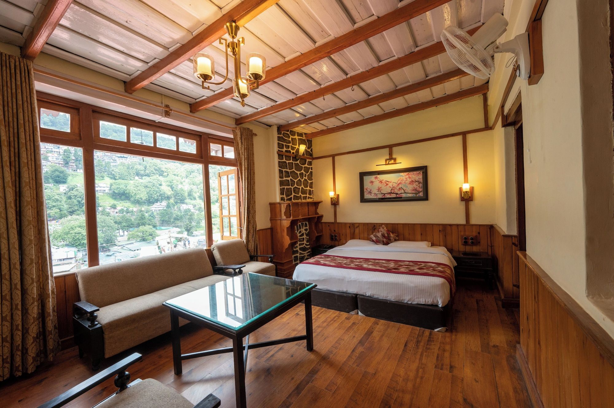 Hotel Himalaya - נאיניטל - חדר שינה