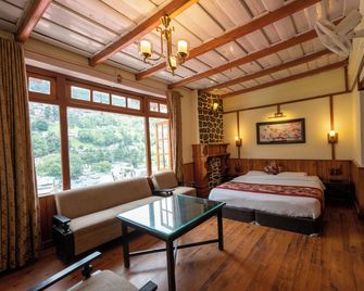 Hotel Himalaya - Nainital - Bedroom