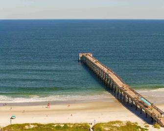 Peaceful coastal Condo - walk to the beach! - Neptune Beach - Playa