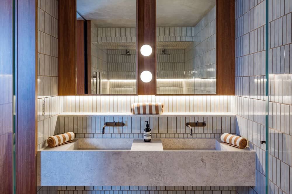 Camperdown - Luxury Architectural Escape - Sydney - Kylpyhuone