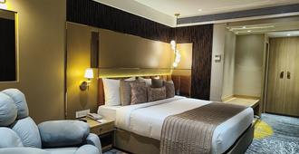 Effotel By Sayaji Indore - Indore - Sypialnia