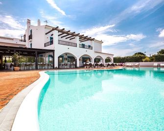Hotel La Funtana - Santa Teresa Gallura - Pool