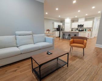Big Modern Home with Ample Parking - North Charleston - Living room
