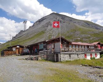 First class 2 room apartment, 2-4 people, close to the center of congress - Davos - Bygning