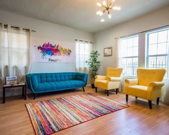 Wanderstay Houston Hostel - Houston - Living room