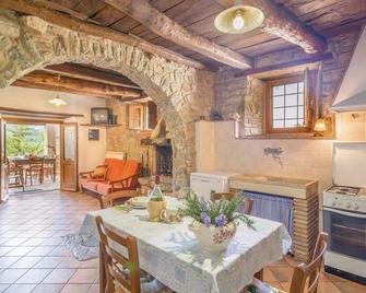 Baciola - Chitignano - Sala pranzo