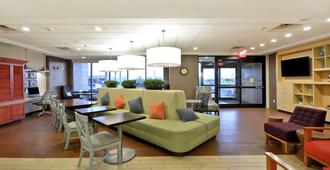 Home2 Suites by Hilton Rochester Henrietta, NY - Rochester - Lobby