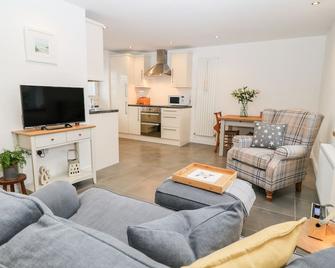 Ysgubor Llwyd - Holyhead - Living room