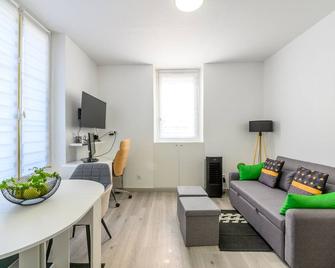 Cozy Corner - Appt avec jardin pour 4 - Tournan-en-Brie - Salon