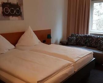 Hotel Walz - Salzkotten - Bedroom