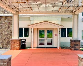 Travel Inn - Watertown Ny - Watertown