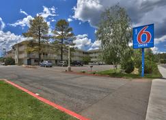 Motel 6 Flagstaff West - Woodland Village - Flagstaff - Edifício