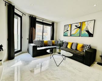 Stayinn Maarif Downtown - Casablanca - Living room