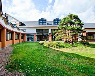 Yakehashiri Cabin Village - Hachimantai - Building