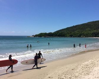 Canal Da Barra Guest House - Florianopolis - Plage