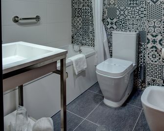 Vip Inn Berna Hotel - ליסבון - חדר רחצה