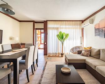 Brise Apartment, Tróia, Setúbal !New! - Quinta do Conde - Living room