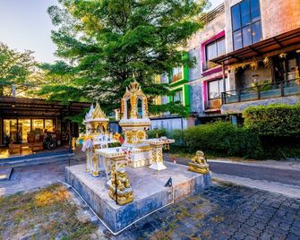 The B Ranong Trend Hotel - Mueang Ranong