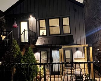 Charming 2-bedroom 1 bathroom Bridgeport Chicago - Chicago - Edificio