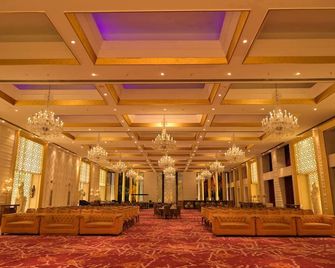 Stardom Resort Jaipur - Jaipur - Lobby