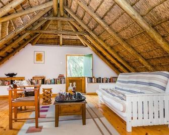 Country Cottage in the Overberg - Stanford - Living room