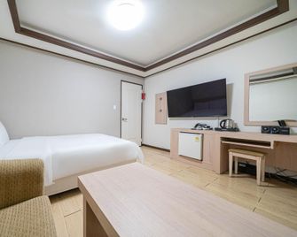 Gangneung Benereu - Gangneung - Habitación