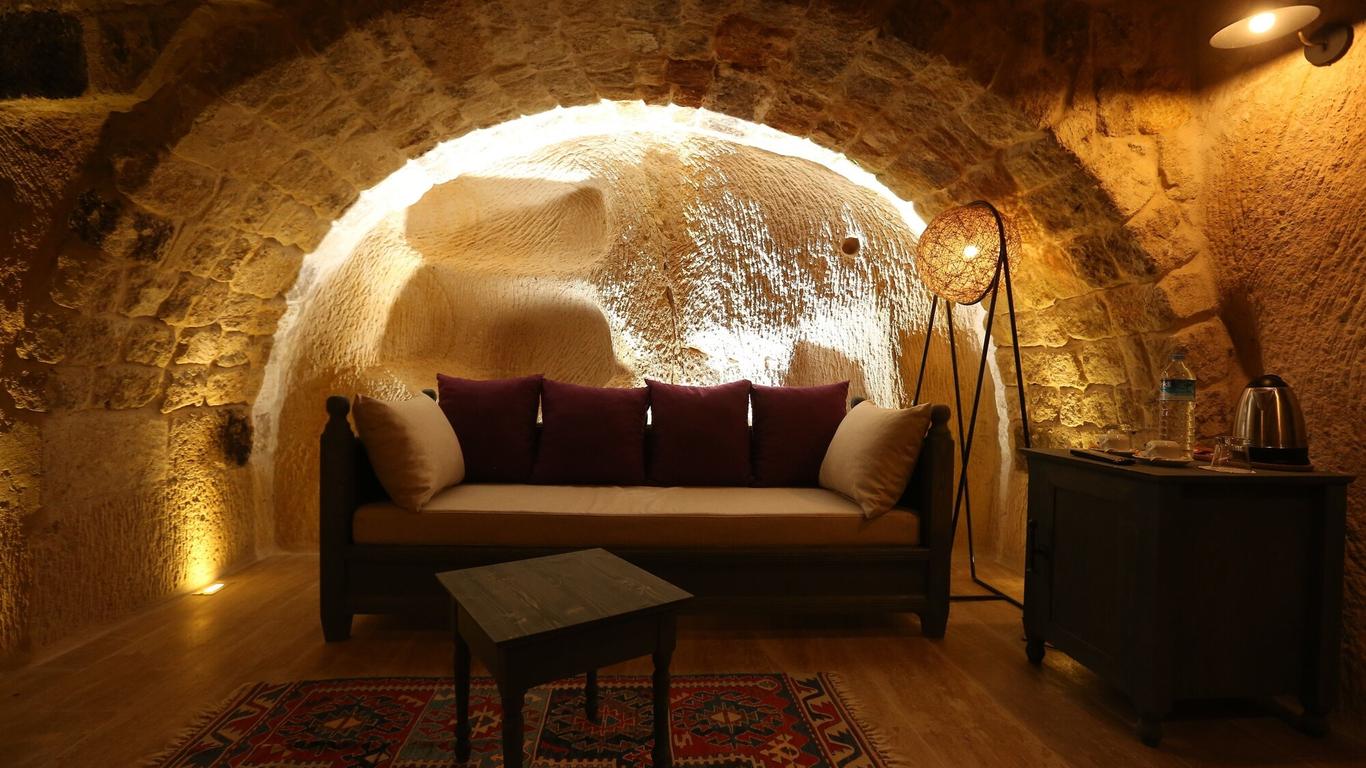 Acropolis Cave Suite