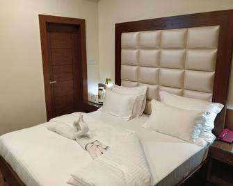 Hotel Samrat - Jhānsi - Bedroom