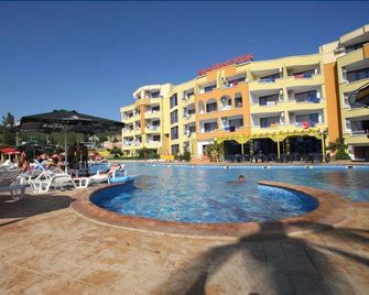 Sveti Vlas Hotel - Sveti Vlas - Piscina