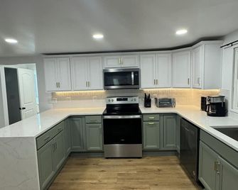 Paris Place Luxury 2 Bedroom Home Tons of Privacy and in the Center of the City - Paris - Keuken