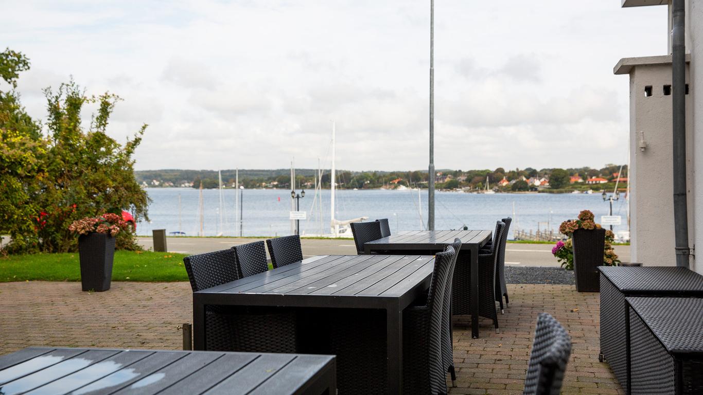 هوتل تروينسي