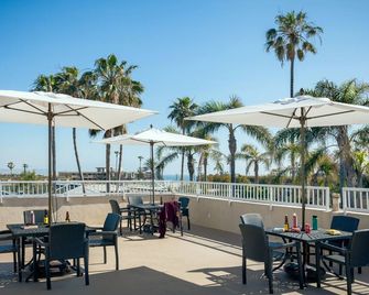 PB Surf Beachside Inn - סן דייגו - פטיו