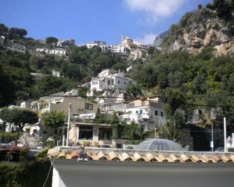 La Mammola - Positano - Buiten zicht