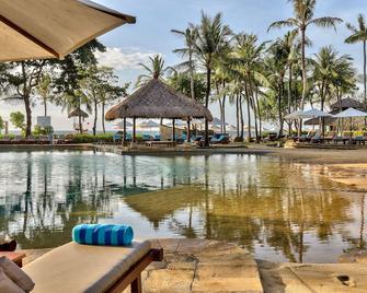 Hilton Bali Resort - South Kuta - Piscina