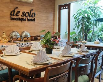 De Solo Boutique Hotel - Surakarta City - Restaurant