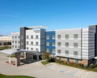 Fairfield Inn & Suites by Marriott Dallas West/I-30 - Dallas - Building