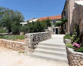 Apartments Mat - Bol