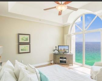 Luxury Resort Penthouse! - Pensacola Beach - Sala