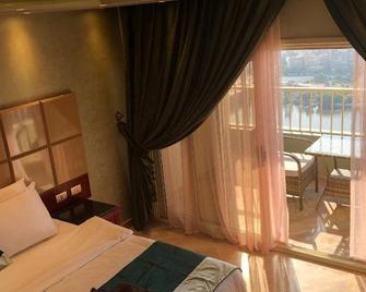 Nile Season Hotel - Cairo - Bedroom