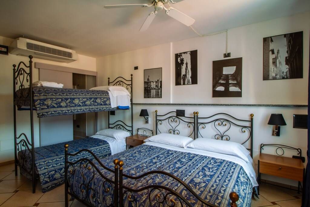 إن ريفا ألاجو